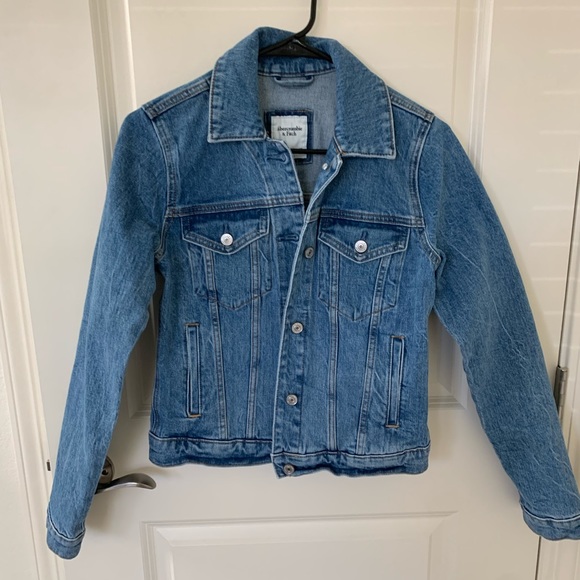 A&F Denim Jacket - Picture 6 of 6